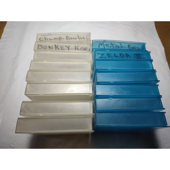 Vintage Lot of 15 Nintendo Hard Game Cases Clear & Blue - Picture 9 of 15